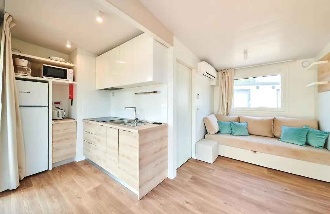 Camping Stella Maris Mobile Homes-1